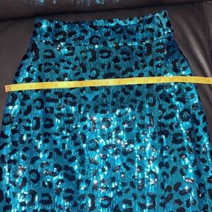Beautiful! XS pencil wrap animal print sequins skirt
